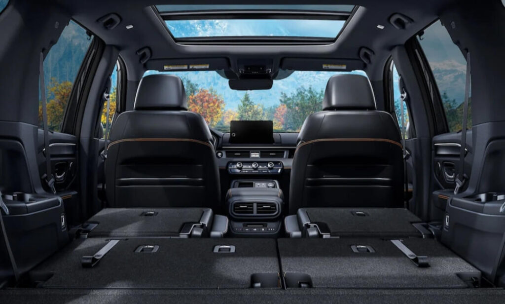 Interior and Comfort