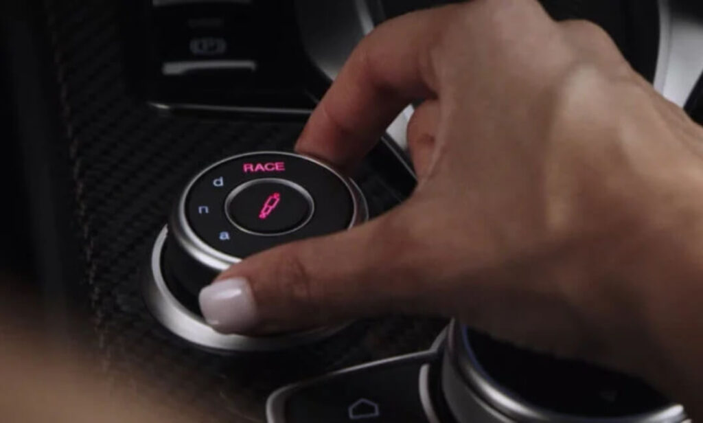 Driving Modes and Customization