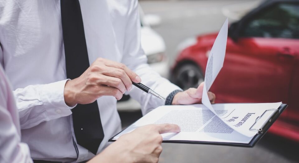 Navigating Insurance Claims After a Car Accident A Victim's Guide