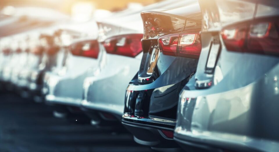 What month is the cheapest for car transport