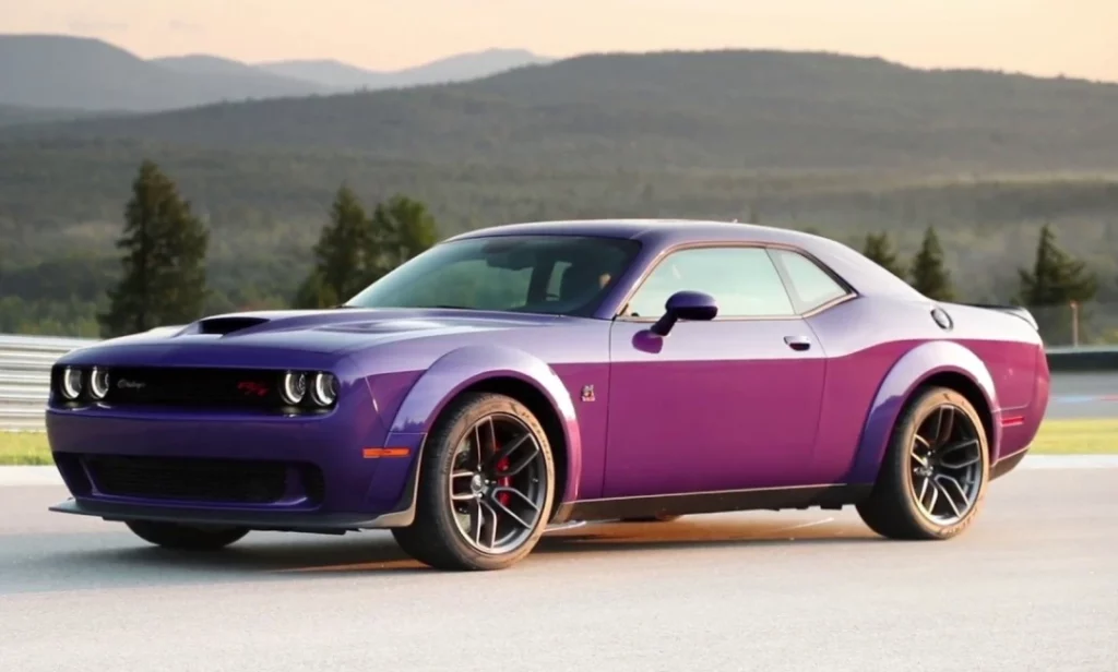 Plum Crazy, Dodge Challenger