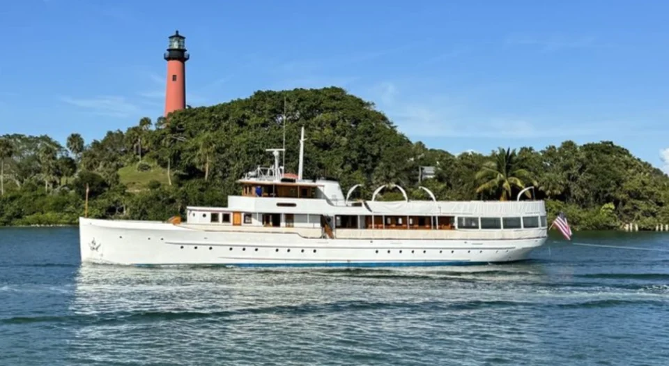 Where to Find the Best Motor Boat Rentals in the CT Shoreline